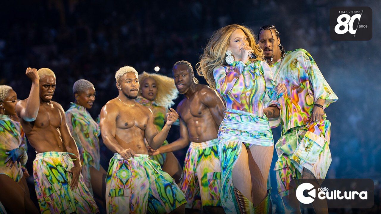 Beyoncé comemora 45 anos em Londres com bolsa de R$ 39 mil, e Jay-Z aparece com champanhe da própria marca