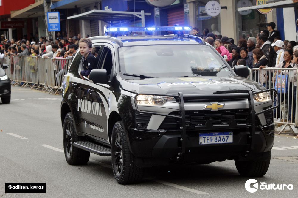 Ato cívico e desfile de 7 de Setembro no centro de Lavras