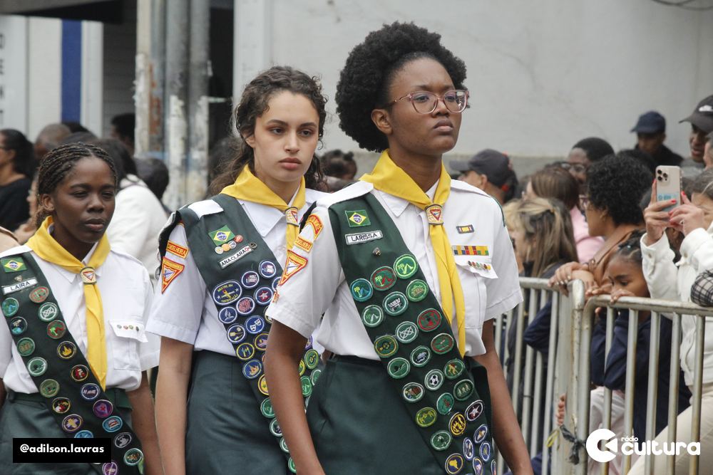 Ato cívico e desfile de 7 de Setembro no centro de Lavras