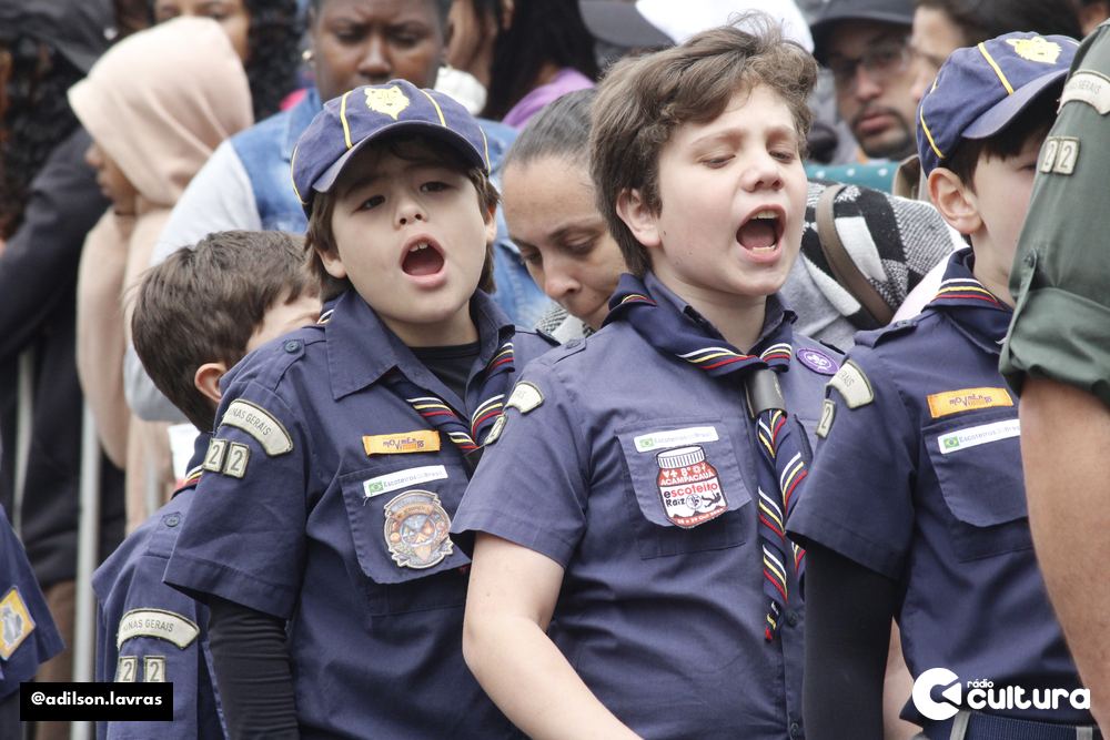 Ato cívico e desfile de 7 de Setembro no centro de Lavras