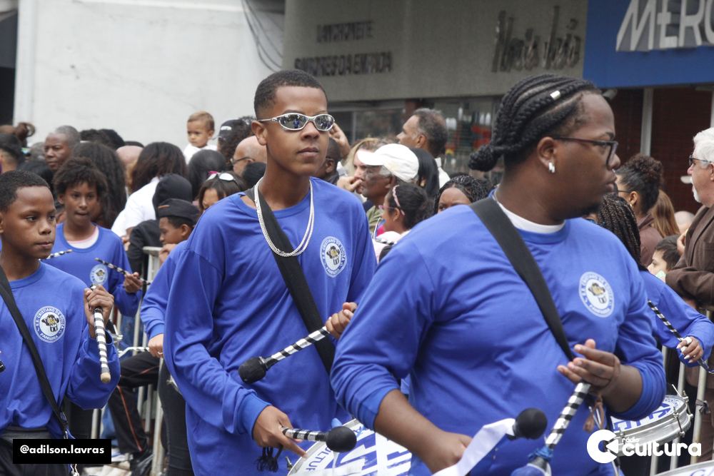 Ato cívico e desfile de 7 de Setembro no centro de Lavras