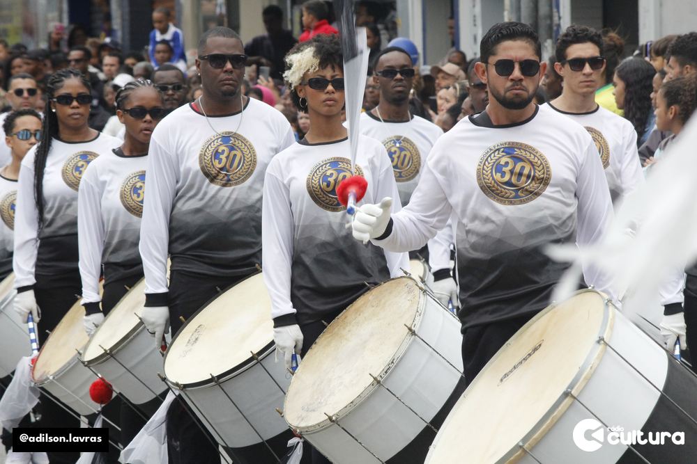 Homenagem a Pedro Henrique Evangelista Ribeiro no desfile de 7 de Setembro em Lavras