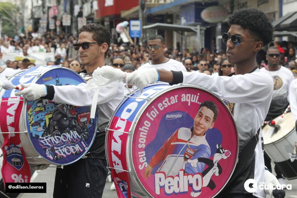 Homenagem a Pedro Henrique Evangelista Ribeiro no desfile de 7 de Setembro em Lavras