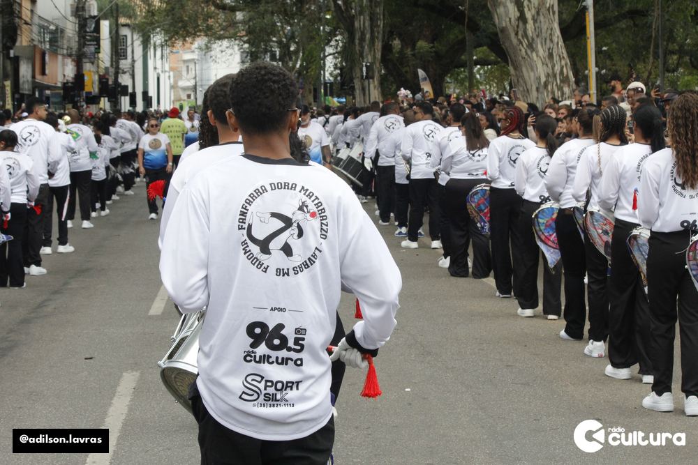Homenagem a Pedro Henrique Evangelista Ribeiro no desfile de 7 de Setembro em Lavras
