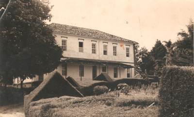 O Prédio Dr. Carlos Prates, que os estudantes apelidaram de Jaratataca · Foto: Acervo Memórias UFLA/Reprodução
