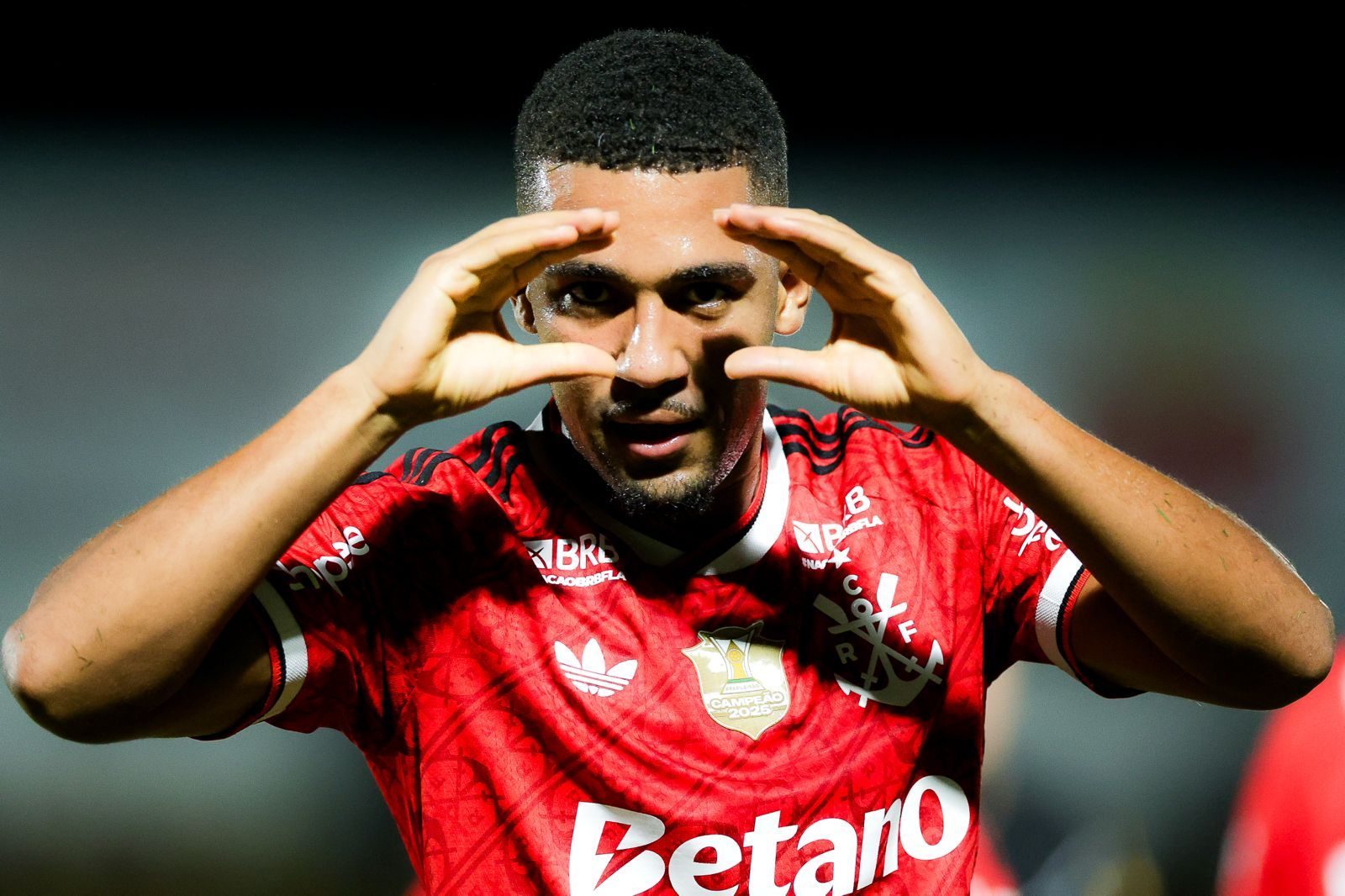Comemoração no interior paulista: foram quatro gols só no segundo tempo