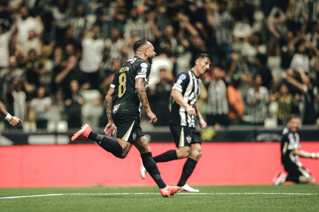 Maycon deixou o dele no começo do segundo tempo e recolocou o Atlético na frente do confronto