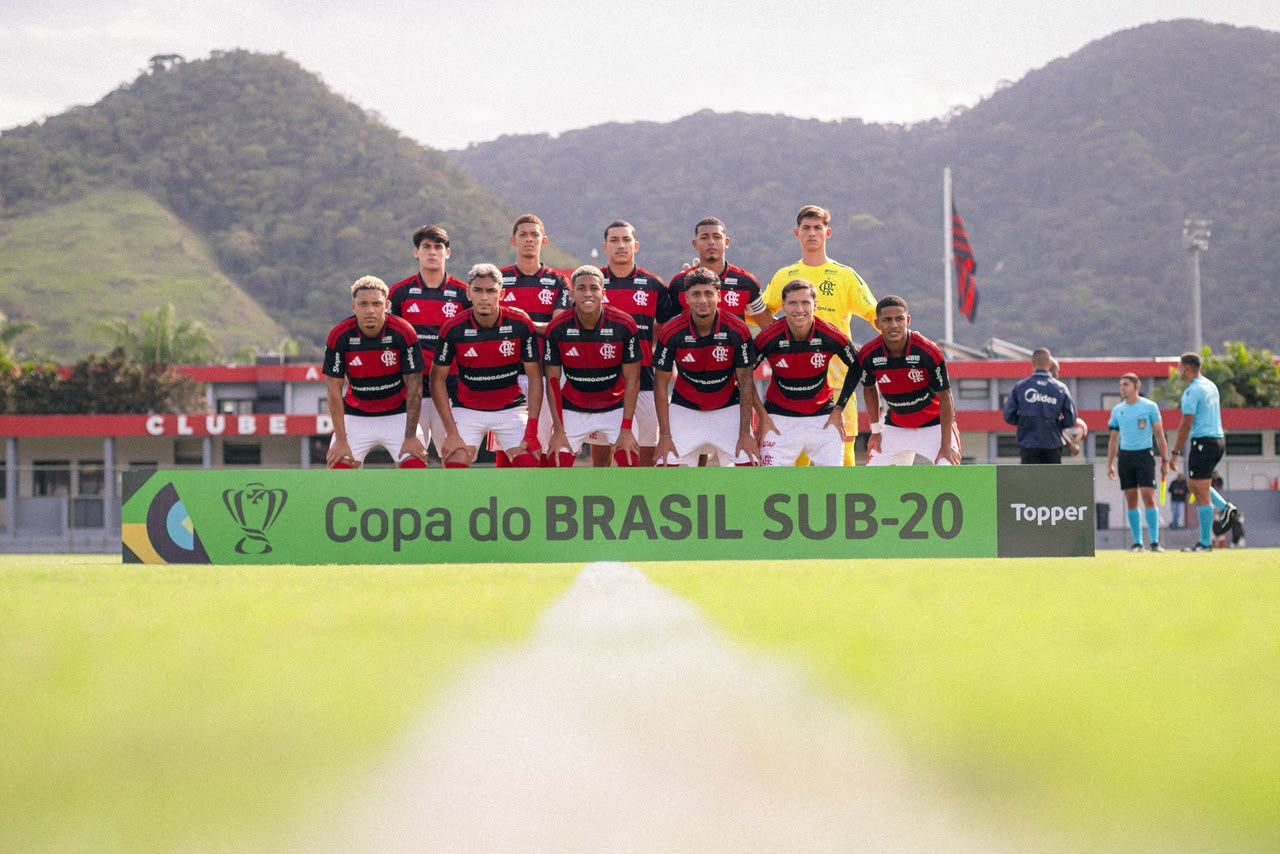 Flamengo Sub-20 na goleada de 6 a 0 sobre o Forte (ES), na estreia da Copa do Brasil Sub-20