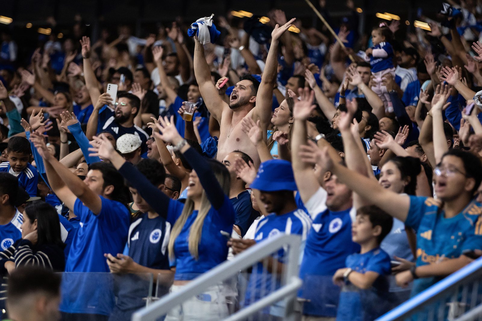 Torcida do Cruzeiro no Mineirão, palco da decisão desta quarta-feira