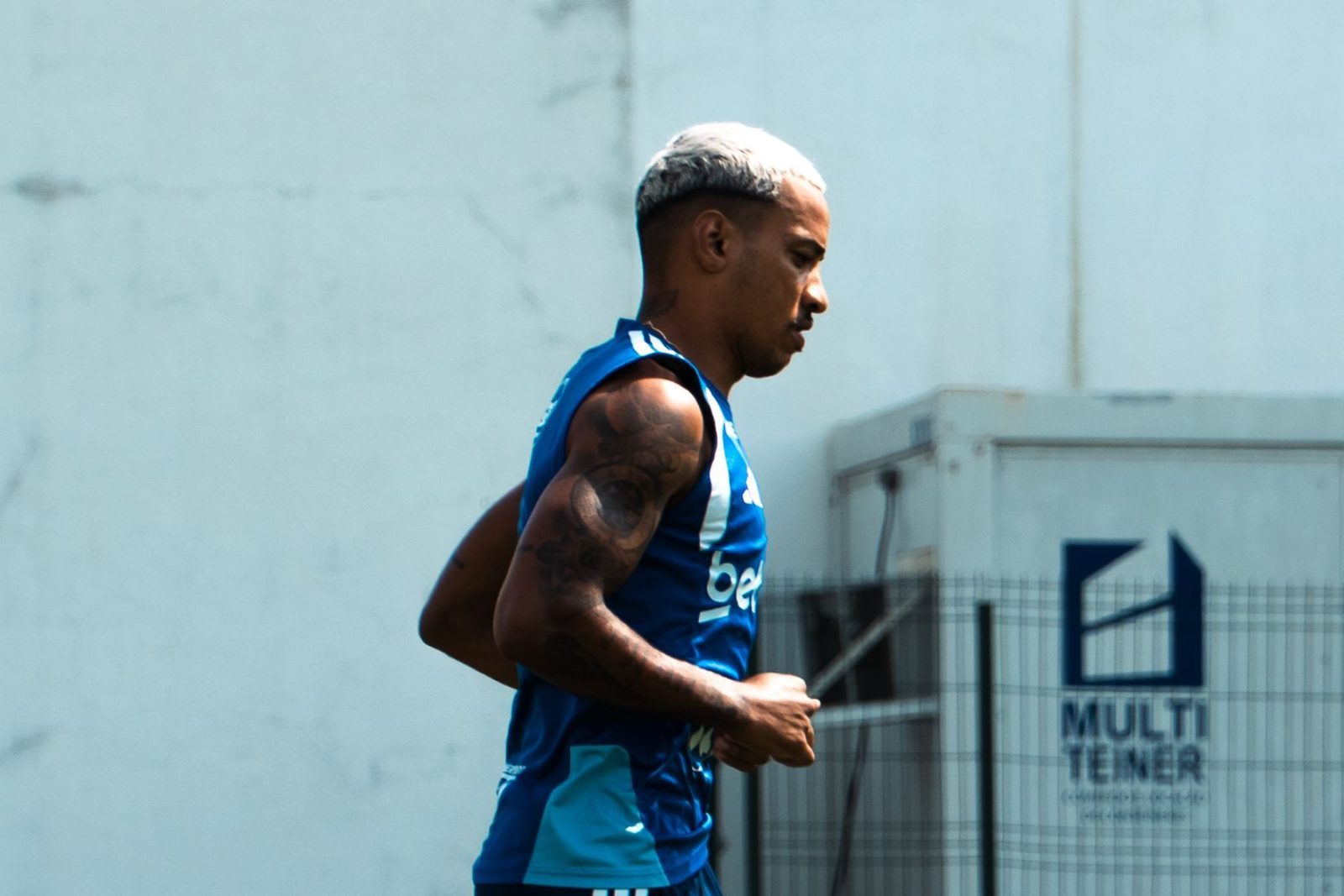 Matheus Pereira, autor do gol do Cruzeiro, em treino na Toca da Raposa