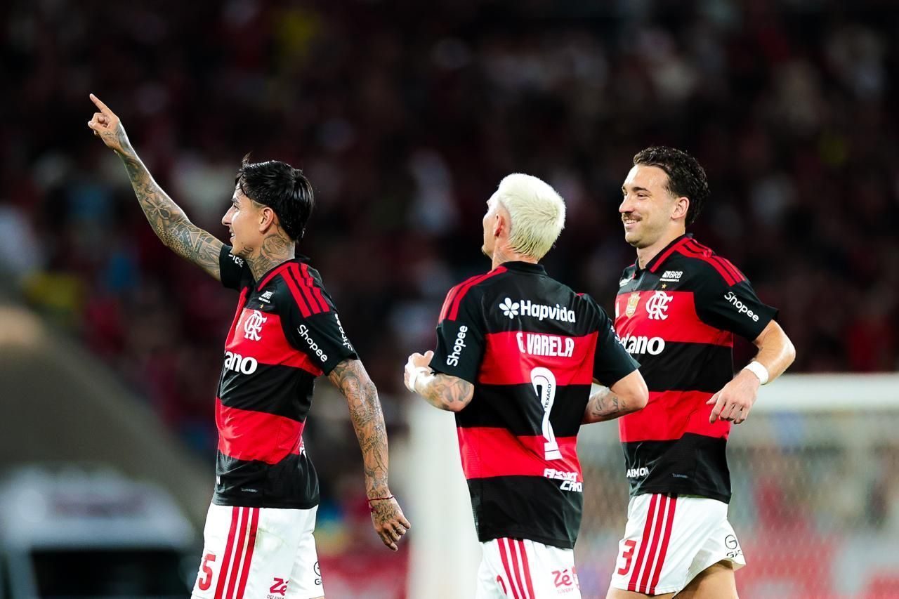 Pulgar abriu o placar com um golaço de fora da área no Maracanã