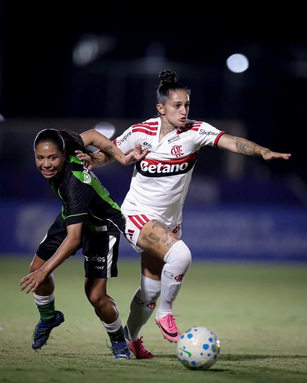 Flamengo empatou com o América-MG em Betim, com Kaylane entre as titulares