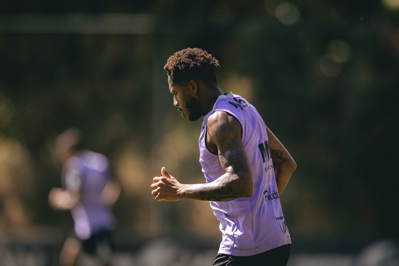 O volante Fred em treino na Cidade do Galo