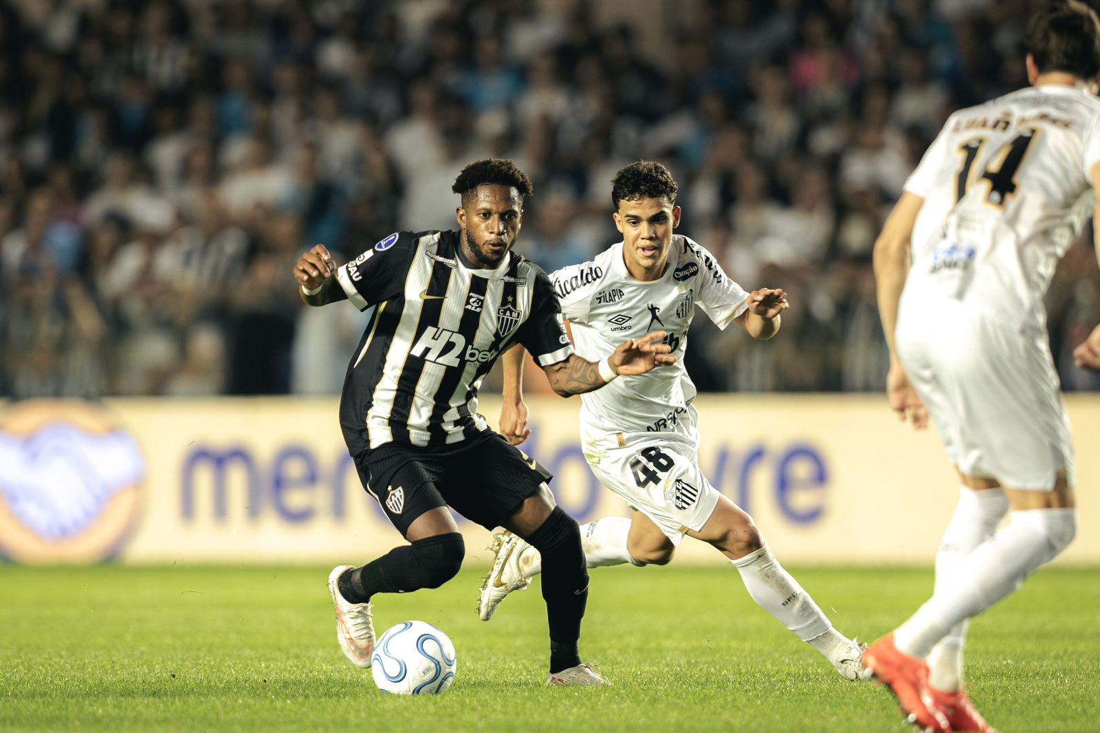 Atlético e Santos no primeiro jogo das quartas de final da Sul-Americana