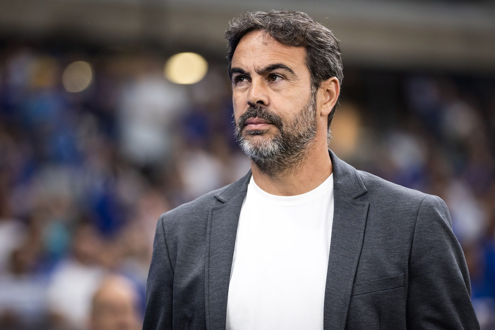 Artur Jorge, técnico do Cruzeiro, que devolveu Arroyo ao time titular