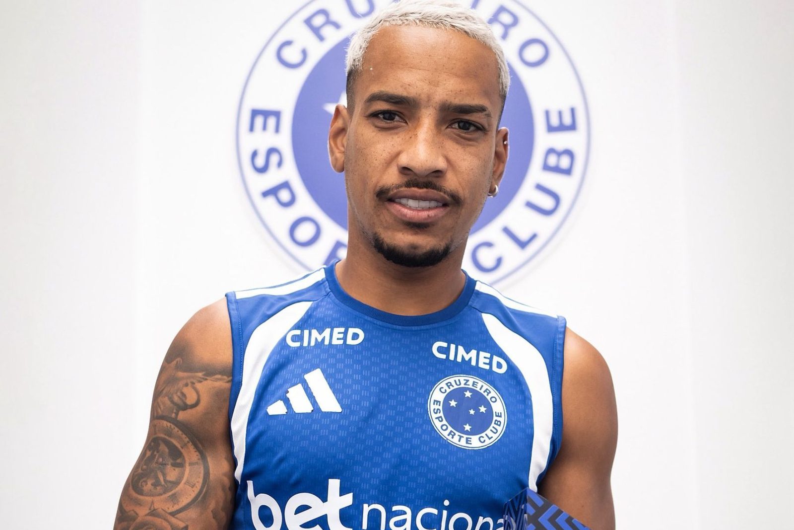 Matheus Pereira foi eleito o melhor jogador do mês de julho do Campeonato Brasileiro