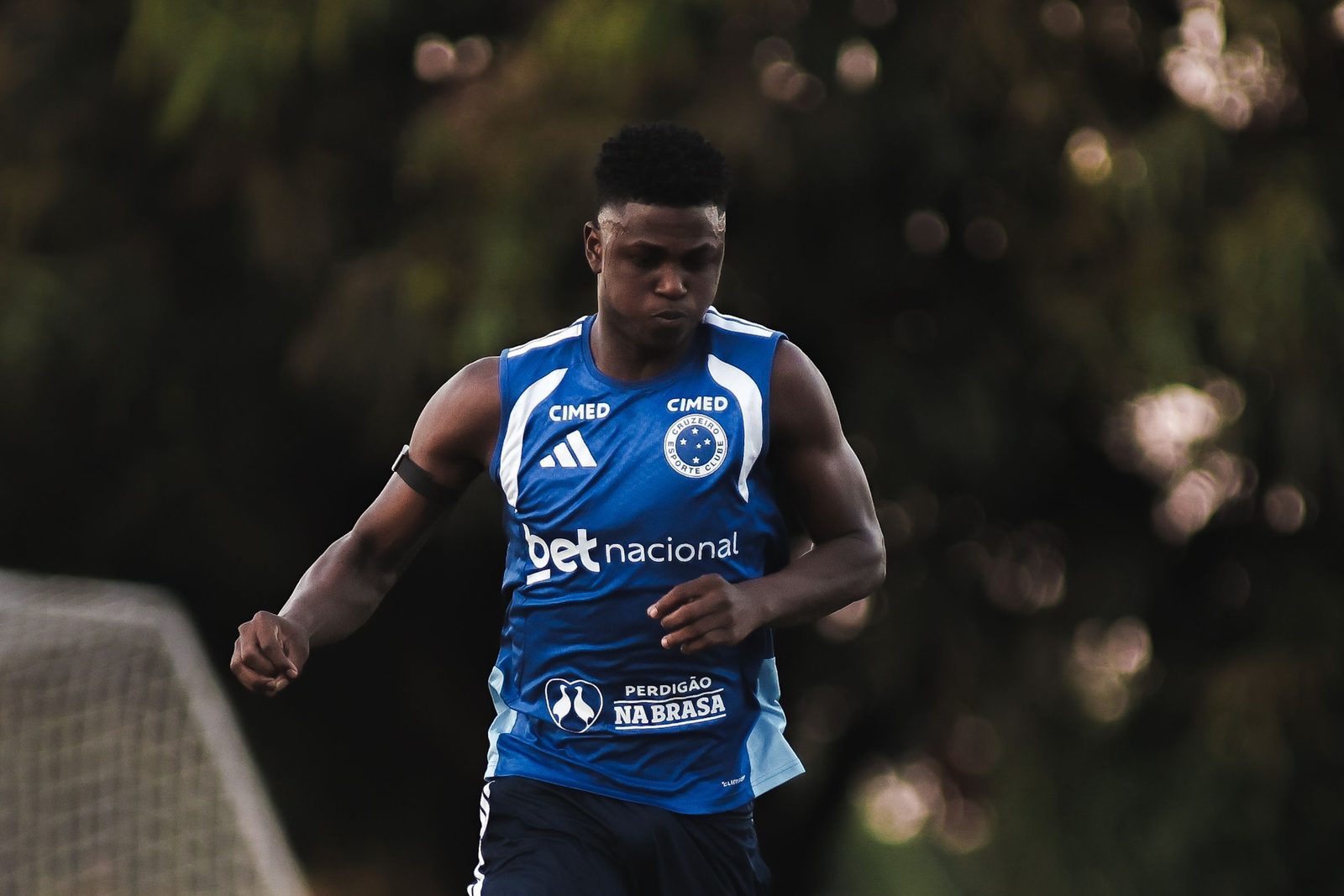 Néiser Villarreal não foi relacionado para Cruzeiro x Athletico-PR