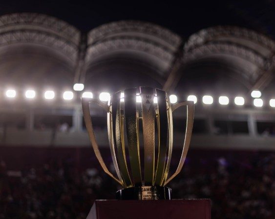 A taça do Campeonato Mineiro, imagem usada pela FMF na divulgação da Segunda Divisão de 2026, competição que o Nova Lavras disputa a partir de setembro