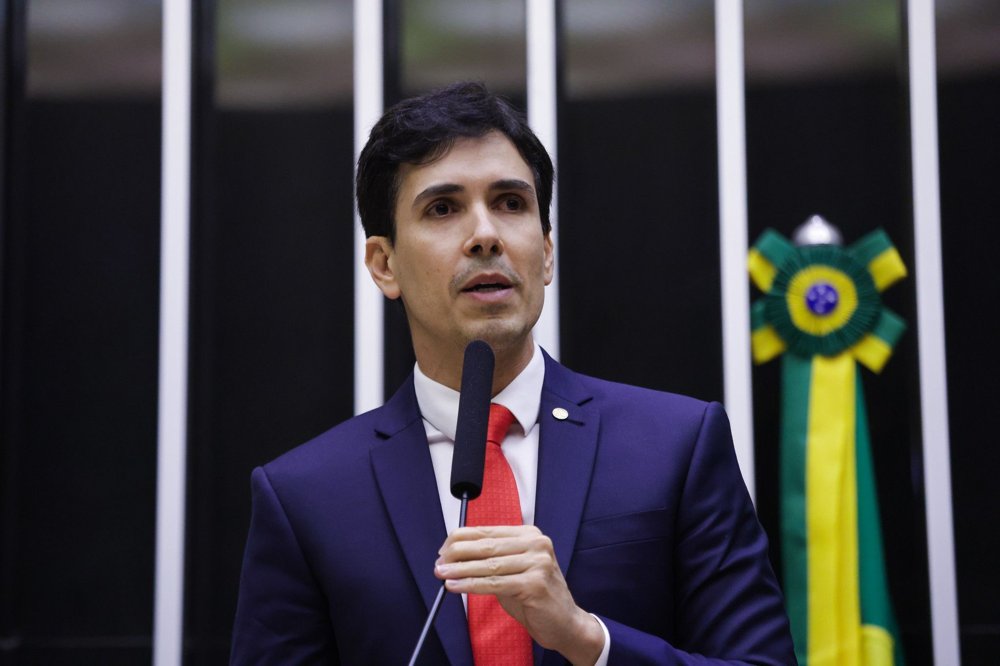 O deputado federal Euclydes Pettersen, presidente estadual do Republicanos em Minas, na tribuna da Câmara