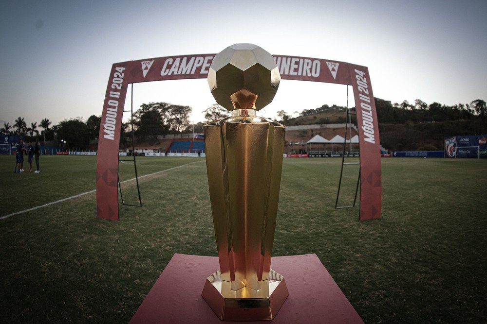 Troféu do Módulo II do Campeonato Mineiro